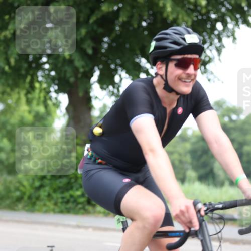 15.06.2025 - 7 Türme Triathlon Yannick Fuchs http://msf.ph/oto/7999110 15.06.2025 12:20:39 Radfahren 511, 537, 567 meine-sportfotos.de