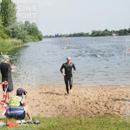 21.06.2025 - 27. Vierlanden-Triathlon MichiJ http://msf.ph/oto/7999148 15.06.2026 10:03:17 Schwimmen 406 meine-sportfotos.de