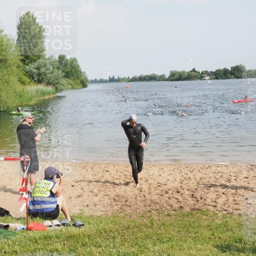 21.06.2025 - 27. Vierlanden-Triathlon MichiJ http://msf.ph/oto/7999166 15.06.2026 10:03:17 Schwimmen 406 meine-sportfotos.de