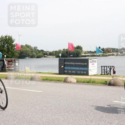 21.06.2025 - 27. Vierlanden-Triathlon H.Heesch http://msf.ph/oto/7999173 15.06.2025 11:38:46 Radfahren 636, 668, 793, 837 meine-sportfotos.de