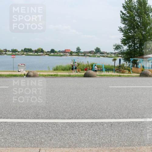 21.06.2025 - 27. Vierlanden-Triathlon H.Heesch http://msf.ph/oto/7999198 15.06.2025 12:31:45 Radfahren 785, 861, 1000, 1001, 1002, 1003 meine-sportfotos.de