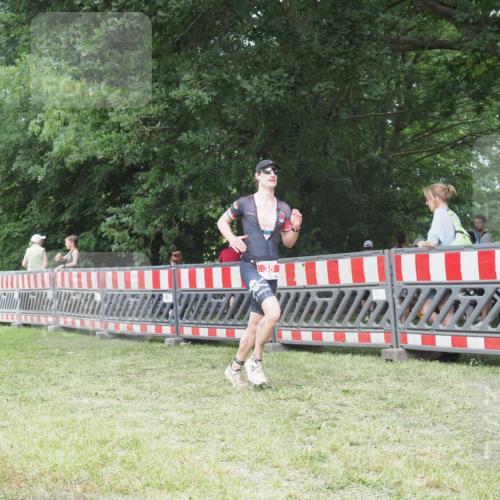 21.06.2025 - 27. Vierlanden-Triathlon KatJ http://msf.ph/oto/7999234 15.06.2025 12:53:23 Ziel 35, 234 meine-sportfotos.de