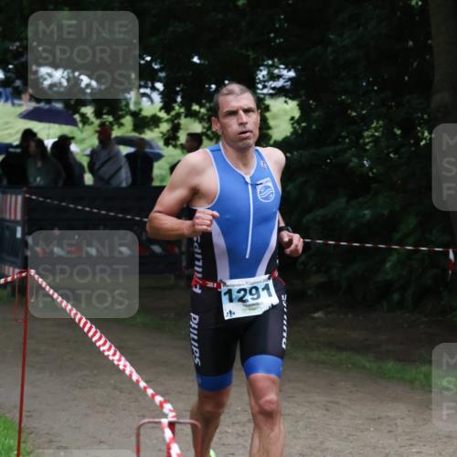 21.06.2025 - 27. Vierlanden-Triathlon Lena Gebhardt http://msf.ph/oto/7999287 15.06.2025 14:00:26 Laufen 202, 1291 meine-sportfotos.de