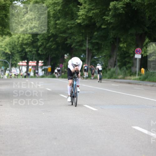 15.06.2025 - 7 Türme Triathlon Yannick Fuchs http://msf.ph/oto/7999323 15.06.2025 12:22:01 Radfahren 215, 248, 371 meine-sportfotos.de