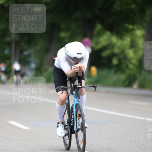 15.06.2025 - 7 Türme Triathlon Yannick Fuchs http://msf.ph/oto/7999352 15.06.2025 12:22:02 Radfahren 215, 248 meine-sportfotos.de