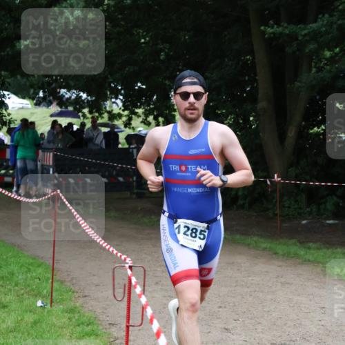 21.06.2025 - 27. Vierlanden-Triathlon Lena Gebhardt http://msf.ph/oto/7999379 15.06.2025 14:00:36 Laufen 202, 1285 meine-sportfotos.de
