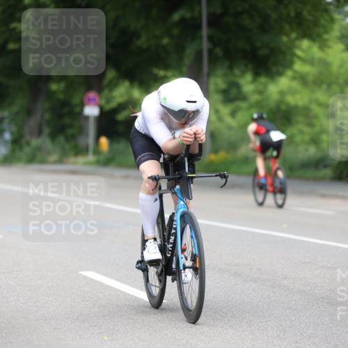 15.06.2025 - 7 Türme Triathlon Yannick Fuchs http://msf.ph/oto/7999382 15.06.2025 12:22:02 Radfahren 215, 248 meine-sportfotos.de