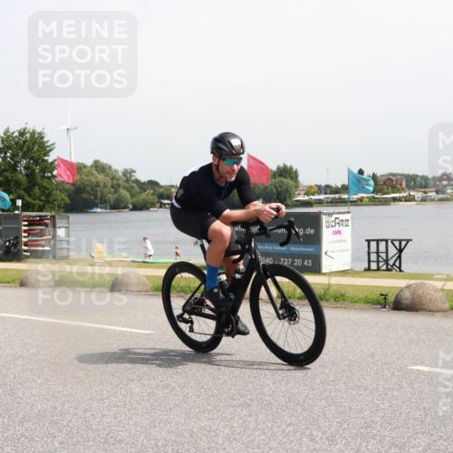 15.06.2025 - 27. Vierlanden-Triathlon H.Heesch http://msf.ph/oto/7999385 15.06.2025 11:39:17 Radfahren 220, 641, 667, 723, 746, 808 meine-sportfotos.de