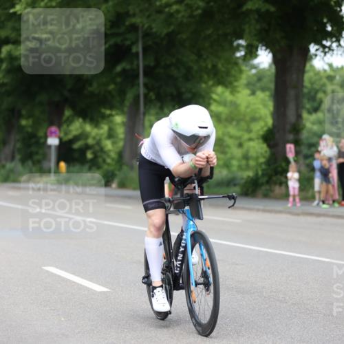 15.06.2025 - 7 Türme Triathlon Yannick Fuchs http://msf.ph/oto/7999398 15.06.2025 12:22:03 Radfahren 215, 248 meine-sportfotos.de