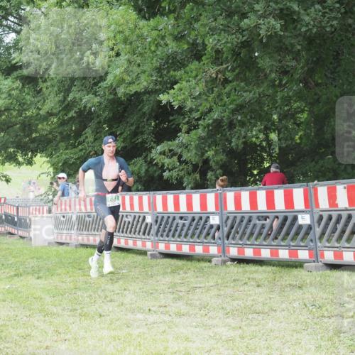 21.06.2025 - 27. Vierlanden-Triathlon KatJ http://msf.ph/oto/7999439 15.06.2025 12:53:58 Ziel 21, 60, 650, 682 meine-sportfotos.de