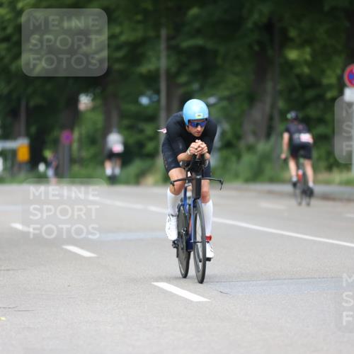15.06.2025 - 7 Türme Triathlon Yannick Fuchs http://msf.ph/oto/7999483 15.06.2025 12:22:34 Radfahren 615, 649, 678 meine-sportfotos.de