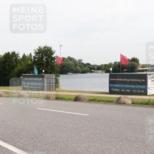 15.06.2025 - 27. Vierlanden-Triathlon H.Heesch http://msf.ph/oto/7999501 15.06.2025 10:23:30 Radfahren 64, 226, 507, 608 meine-sportfotos.de