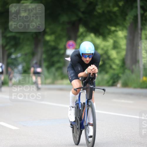 15.06.2025 - 7 Türme Triathlon Yannick Fuchs http://msf.ph/oto/7999519 15.06.2025 12:22:35 Radfahren 615, 649, 678 meine-sportfotos.de