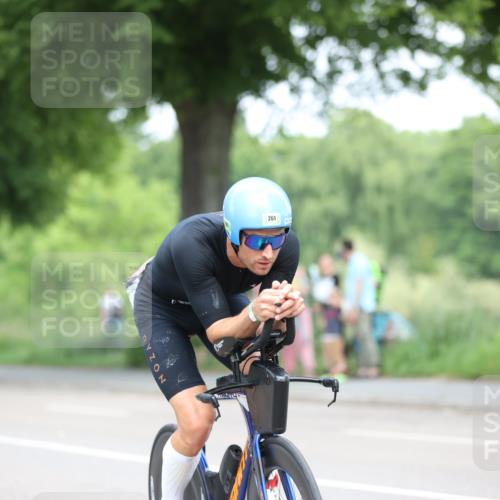 15.06.2025 - 7 Türme Triathlon Yannick Fuchs http://msf.ph/oto/7999556 15.06.2025 12:22:35 Radfahren 615, 649, 678 meine-sportfotos.de
