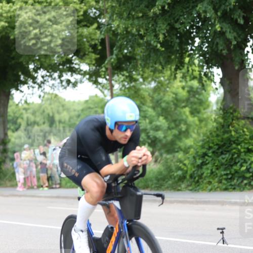15.06.2025 - 7 Türme Triathlon Yannick Fuchs http://msf.ph/oto/7999575 15.06.2025 12:22:35 Radfahren 615, 649, 678 meine-sportfotos.de