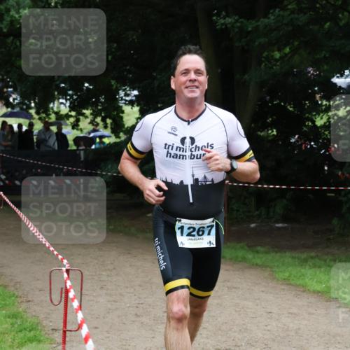 21.06.2025 - 27. Vierlanden-Triathlon Lena Gebhardt http://msf.ph/oto/7999693 15.06.2025 14:01:05 Laufen 202, 1267, 14 meine-sportfotos.de