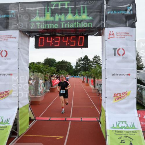 15.06.2025 - 7 Türme Triathlon Michael Strokosch http://msf.ph/oto/7999813 15.06.2025 14:34:49 Ziel 421 meine-sportfotos.de