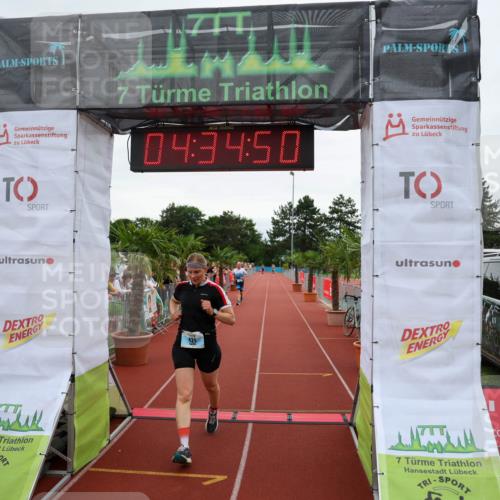 15.06.2025 - 7 Türme Triathlon Michael Strokosch http://msf.ph/oto/7999829 15.06.2025 14:34:50 Ziel 421 meine-sportfotos.de