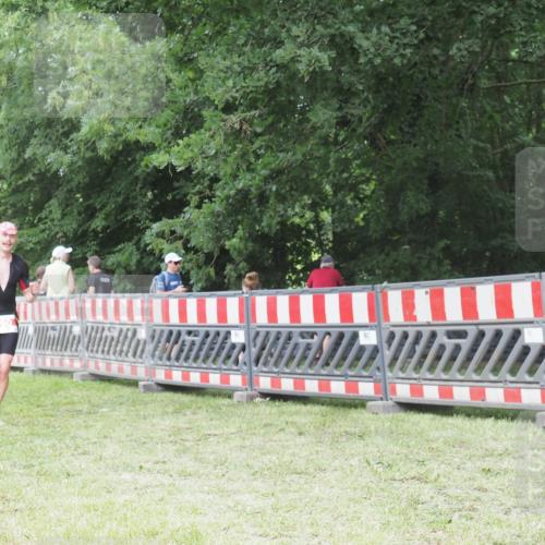21.06.2025 - 27. Vierlanden-Triathlon KatJ http://msf.ph/oto/7999842 15.06.2025 12:54:02 Ziel 21, 60, 171, 650 meine-sportfotos.de