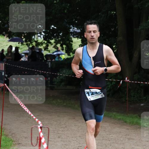 21.06.2025 - 27. Vierlanden-Triathlon Lena Gebhardt http://msf.ph/oto/7999848 15.06.2025 14:01:16 Laufen 123, 2 meine-sportfotos.de
