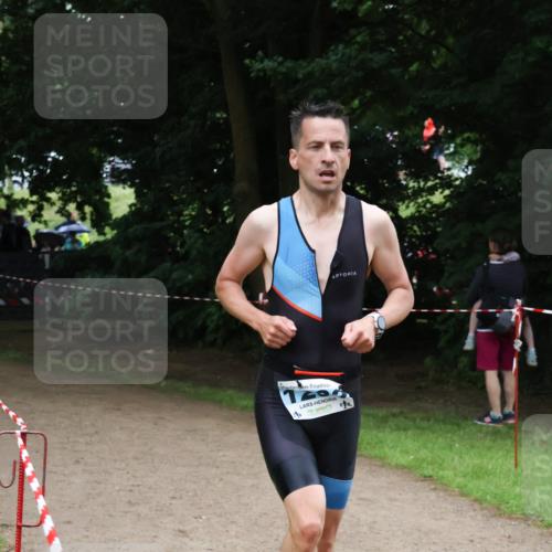 21.06.2025 - 27. Vierlanden-Triathlon Lena Gebhardt http://msf.ph/oto/7999868 15.06.2025 14:01:17 Laufen 20 meine-sportfotos.de