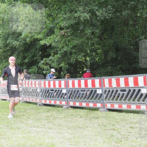 21.06.2025 - 27. Vierlanden-Triathlon KatJ http://msf.ph/oto/7999904 15.06.2025 12:54:03 Ziel 21, 60, 171, 650 meine-sportfotos.de