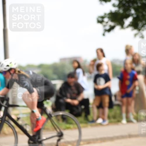 15.06.2025 - 7 Türme Triathlon Yannick Fuchs http://msf.ph/oto/7999911 15.06.2025 13:14:14 Radfahren 258, 418, 487, 722, 809 meine-sportfotos.de
