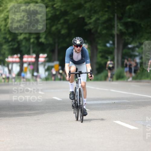 15.06.2025 - 7 Türme Triathlon Yannick Fuchs http://msf.ph/oto/7999915 15.06.2025 13:14:17 Radfahren 487, 581, 660, 809, 921, 1110 meine-sportfotos.de