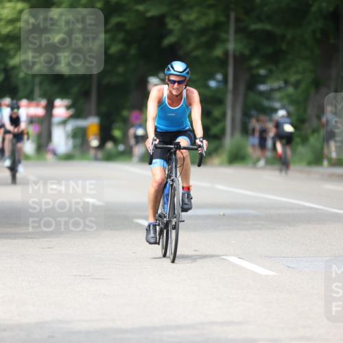 15.06.2025 - 7 Türme Triathlon Yannick Fuchs http://msf.ph/oto/7999946 15.06.2025 13:14:24 Radfahren 201, 220, 420, 581, 660, 735, 918, 921, 929, 1110 meine-sportfotos.de