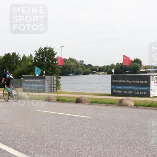 15.06.2025 - 27. Vierlanden-Triathlon H.Heesch http://msf.ph/oto/8000012 15.06.2025 10:27:36 Radfahren 510, 522, 628 meine-sportfotos.de