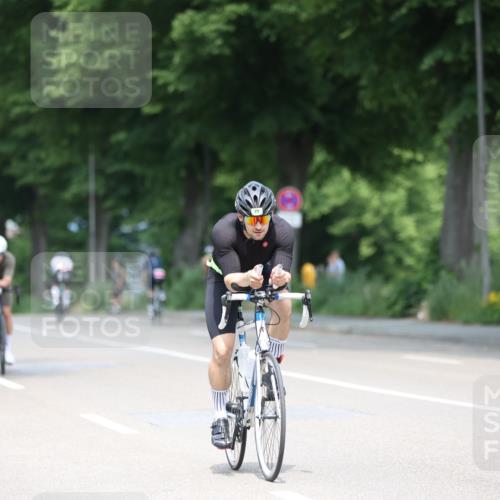 15.06.2025 - 7 Türme Triathlon Yannick Fuchs http://msf.ph/oto/8000021 15.06.2025 12:23:48 Radfahren 284, 367, 594 meine-sportfotos.de