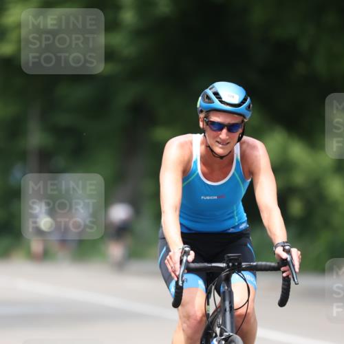 15.06.2025 - 7 Türme Triathlon Yannick Fuchs http://msf.ph/oto/8000030 15.06.2025 13:14:25 Radfahren 201, 220, 420, 581, 660, 735, 918, 921, 929, 1110 meine-sportfotos.de