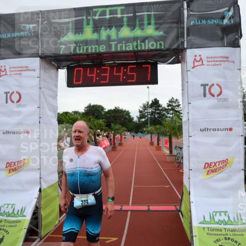 15.06.2025 - 7 Türme Triathlon Michael Strokosch http://msf.ph/oto/8000036 15.06.2025 14:34:57 Ziel 374, 421 meine-sportfotos.de
