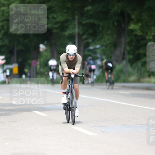 15.06.2025 - 7 Türme Triathlon Yannick Fuchs http://msf.ph/oto/8000063 15.06.2025 12:23:49 Radfahren 284, 594 meine-sportfotos.de