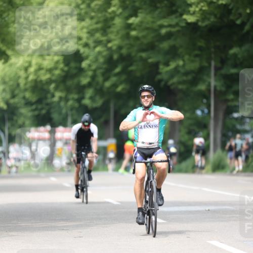 15.06.2025 - 7 Türme Triathlon Yannick Fuchs http://msf.ph/oto/8000080 15.06.2025 13:14:28 Radfahren 201, 220, 420, 735, 897, 918, 929, 1159 meine-sportfotos.de