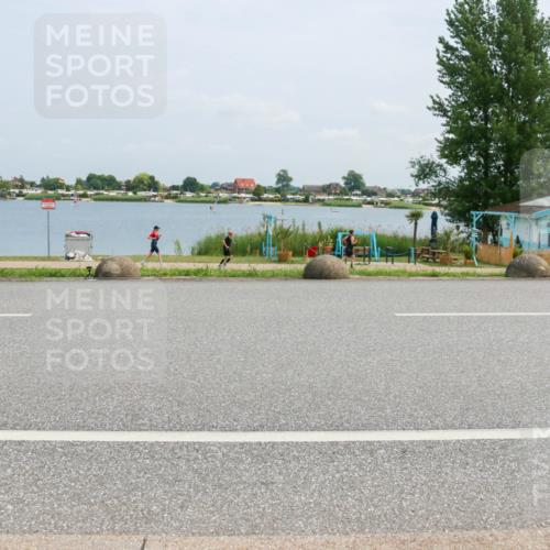 21.06.2025 - 27. Vierlanden-Triathlon H.Heesch http://msf.ph/oto/8000084 15.06.2025 12:32:53 Radfahren 1053, 1054, 1055, 1056 meine-sportfotos.de