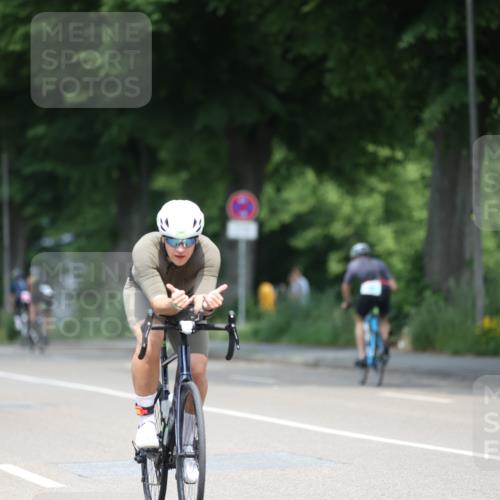 15.06.2025 - 7 Türme Triathlon Yannick Fuchs http://msf.ph/oto/8000102 15.06.2025 12:23:49 Radfahren 284, 594 meine-sportfotos.de