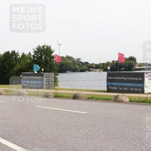 15.06.2025 - 27. Vierlanden-Triathlon H.Heesch http://msf.ph/oto/8000110 15.06.2025 10:27:39 Radfahren 510, 628 meine-sportfotos.de