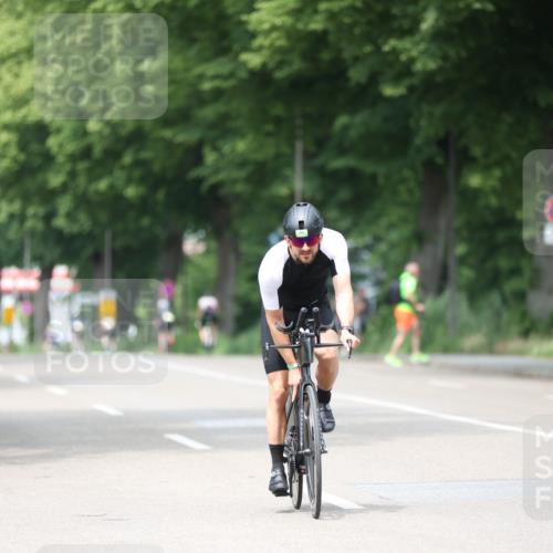 15.06.2025 - 7 Türme Triathlon Yannick Fuchs http://msf.ph/oto/8000159 15.06.2025 13:14:30 Radfahren 201, 220, 897, 918, 1159 meine-sportfotos.de