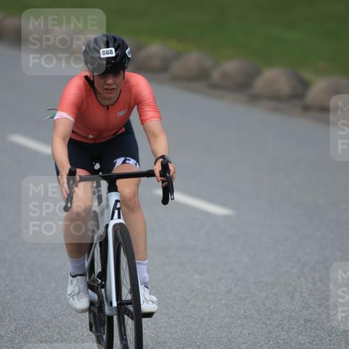 21.06.2025 - 27. Vierlanden-Triathlon H.Heesch http://msf.ph/oto/8000223 15.06.2025 12:33:58 Radfahren 888, 1061, 1062, 1063, 1064, 1065, 1066, 1067, 1068 meine-sportfotos.de