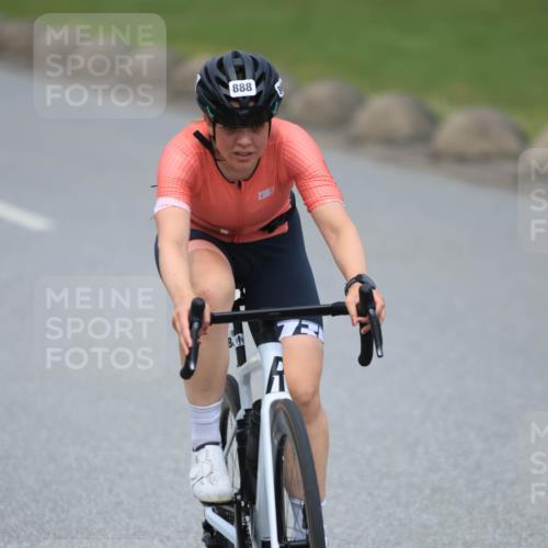 21.06.2025 - 27. Vierlanden-Triathlon H.Heesch http://msf.ph/oto/8000233 15.06.2025 12:33:58 Radfahren 888, 1061, 1062, 1063, 1064, 1065, 1066, 1067, 1068 meine-sportfotos.de