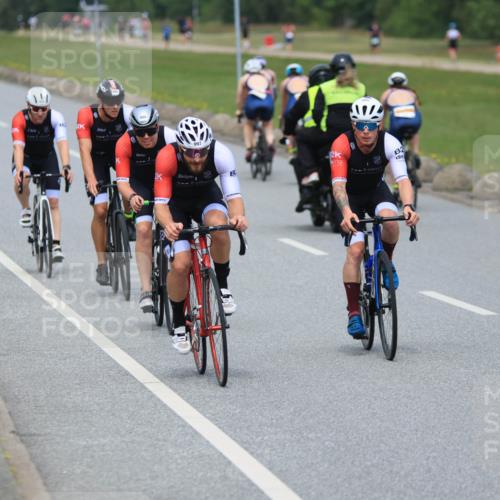 21.06.2025 - 27. Vierlanden-Triathlon H.Heesch http://msf.ph/oto/8000253 15.06.2025 12:34:08 Radfahren 994, 995, 996, 997, 998, 1061, 1062, 1063, 1064 meine-sportfotos.de