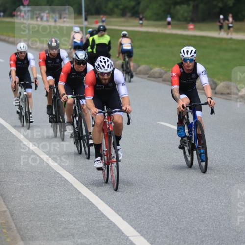 21.06.2025 - 27. Vierlanden-Triathlon H.Heesch http://msf.ph/oto/8000260 15.06.2025 12:34:08 Radfahren 994, 995, 996, 997, 998, 1061, 1062, 1063, 1064 meine-sportfotos.de