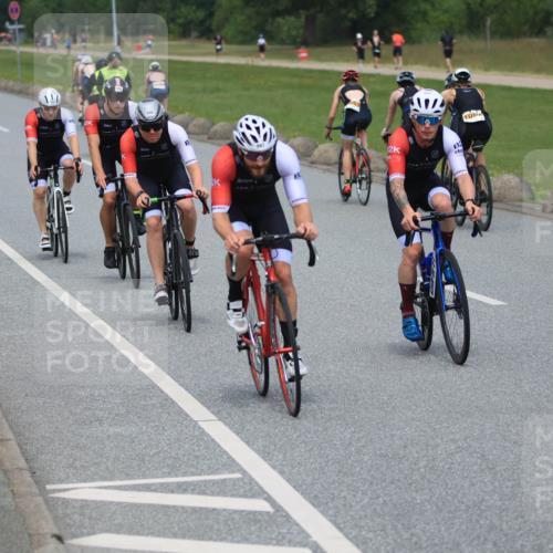 21.06.2025 - 27. Vierlanden-Triathlon H.Heesch http://msf.ph/oto/8000286 15.06.2025 12:34:09 Radfahren 994, 995, 996, 997, 998, 1061, 1062, 1063, 1064 meine-sportfotos.de