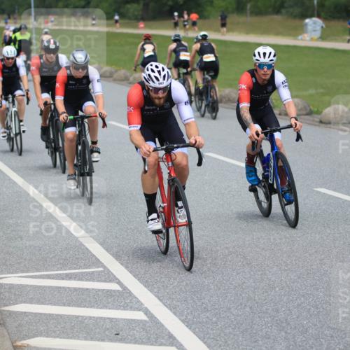 21.06.2025 - 27. Vierlanden-Triathlon H.Heesch http://msf.ph/oto/8000303 15.06.2025 12:34:09 Radfahren 994, 995, 996, 997, 998, 1061, 1062, 1063, 1064 meine-sportfotos.de