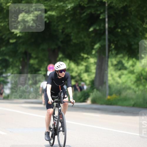 15.06.2025 - 7 Türme Triathlon Yannick Fuchs http://msf.ph/oto/8000349 15.06.2025 12:25:00 Radfahren 327, 372 meine-sportfotos.de