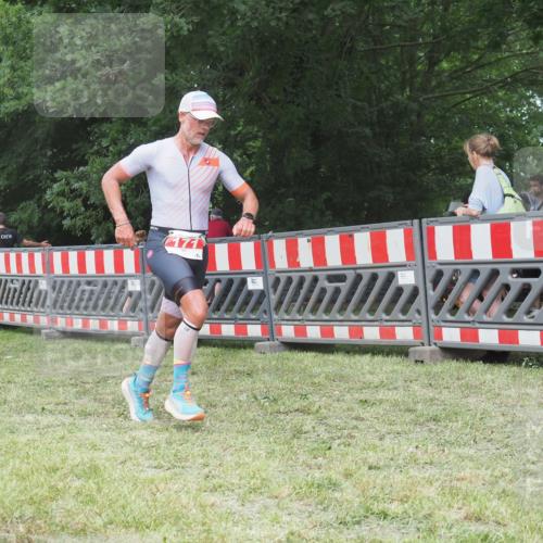 21.06.2025 - 27. Vierlanden-Triathlon KatJ http://msf.ph/oto/8000358 15.06.2025 12:54:13 Ziel 171, 757 meine-sportfotos.de