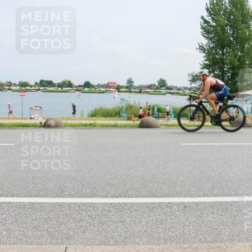 21.06.2025 - 27. Vierlanden-Triathlon H.Heesch http://msf.ph/oto/8000470 15.06.2025 12:34:02 Radfahren 888, 1065, 1066, 1067, 1068 meine-sportfotos.de