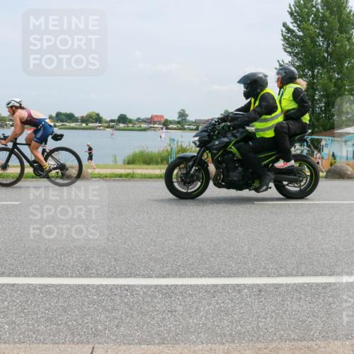 21.06.2025 - 27. Vierlanden-Triathlon H.Heesch http://msf.ph/oto/8000486 15.06.2025 12:34:03 Radfahren 888, 1061, 1062, 1063, 1064, 1065, 1066, 1067, 1068 meine-sportfotos.de