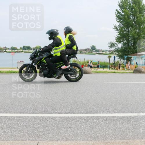 21.06.2025 - 27. Vierlanden-Triathlon H.Heesch http://msf.ph/oto/8000502 15.06.2025 12:34:03 Radfahren 888, 1061, 1062, 1063, 1064, 1065, 1066, 1067, 1068 meine-sportfotos.de